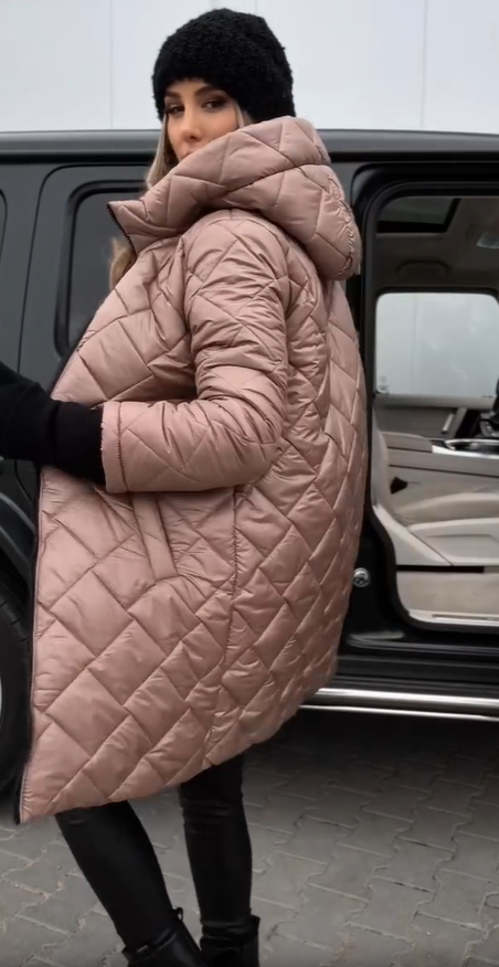 Fiona - Elegant Quilted Down Jacket with Hood